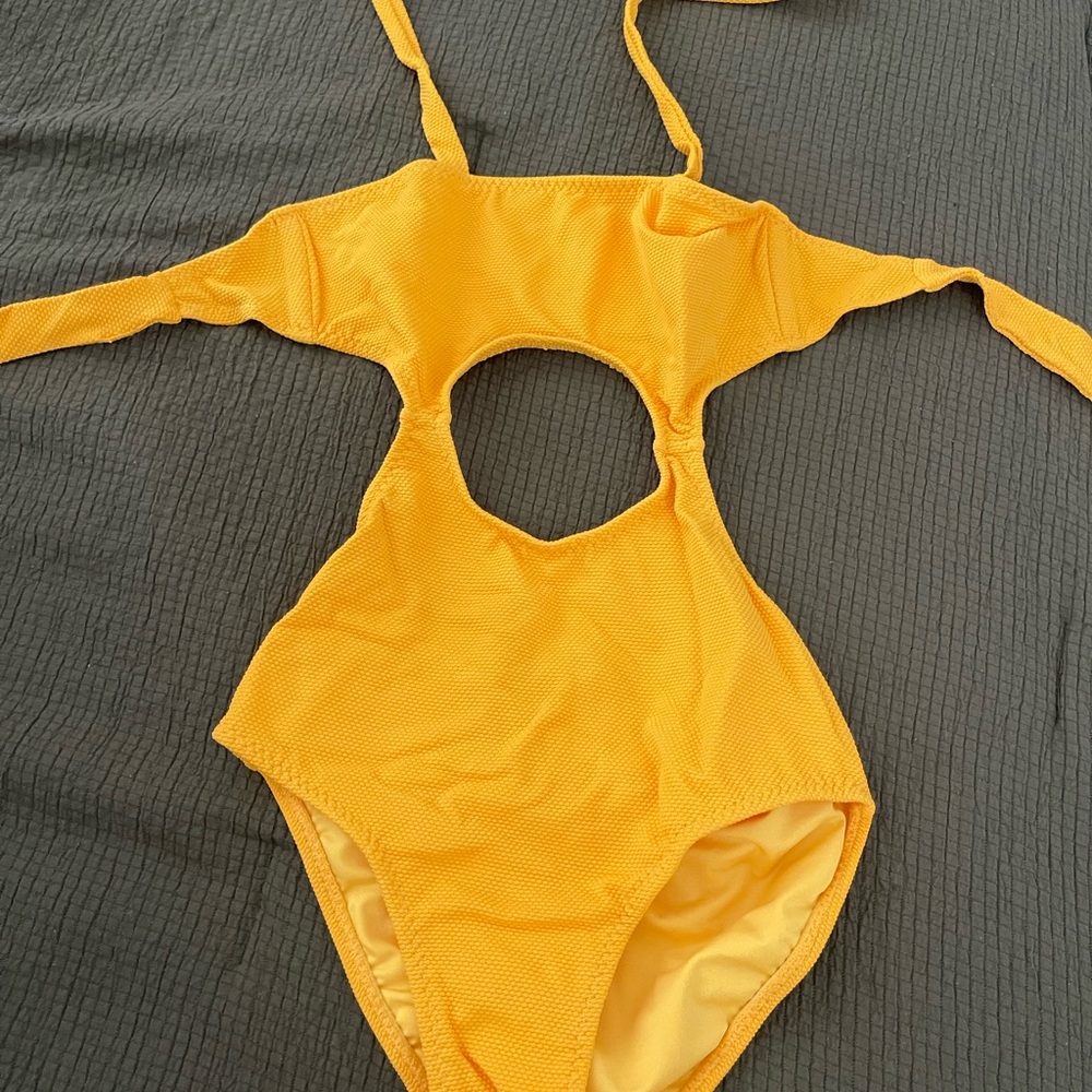 Sabz Girls Yellow Cutout Swimsuit